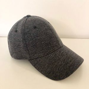Lululemon women’s gray hat
